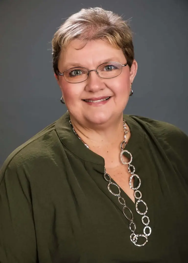 Advanced Urgent Care Aesthetics Team LynnTownley 768x1075